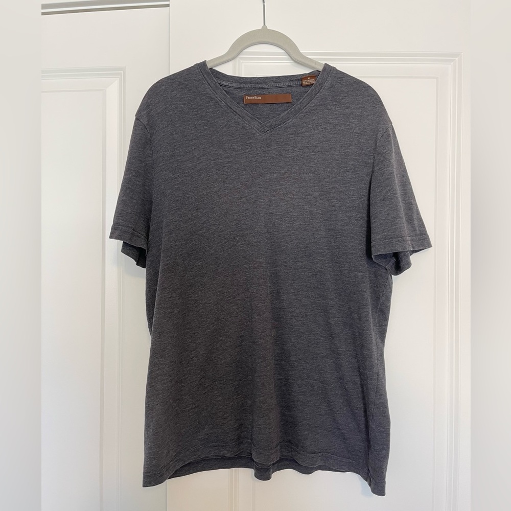 Men’s Perry Ellis T-Shirt